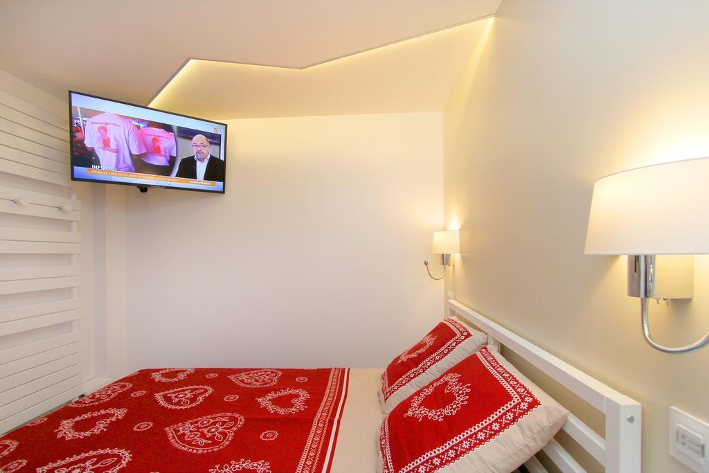 Le 24 Apartment เลส์เดอซาลป์ ภายนอก รูปภาพ
